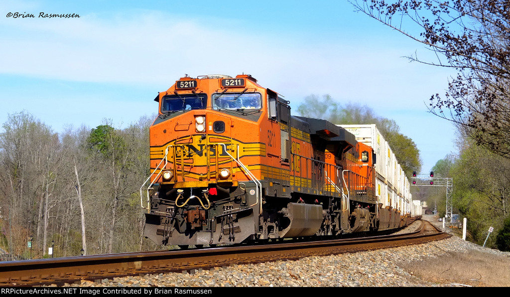 BNSF 5211